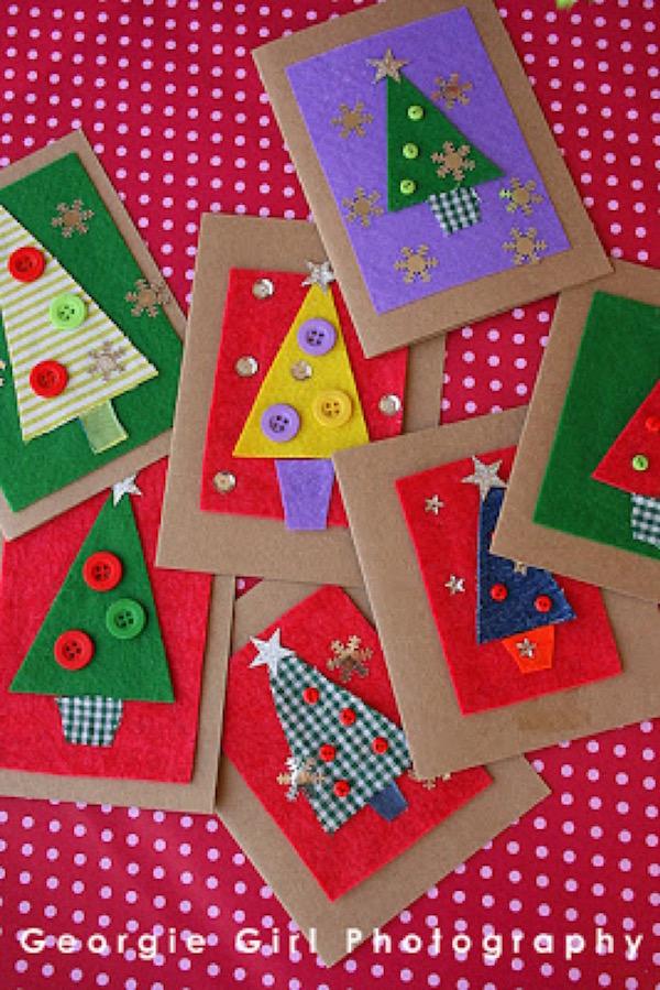 Felt Christmas Card - Simple Card Making Ideas for Kids via @stitchesandpress