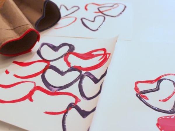 Paper Roll Heart Stamp - Simple Card Making Ideas for Kids via @stitchesandpress