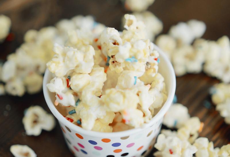 White chocolate popcorn with sprinkles